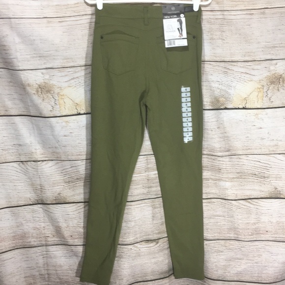 Eva Longoria green power sculpt high rise pointe 4 - Picture 6 of 7